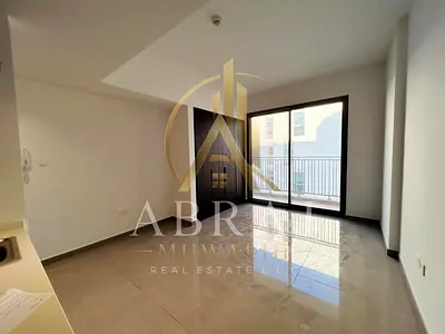 Like brand new studio apartment in up town zahi full saprt kitchen with balcony