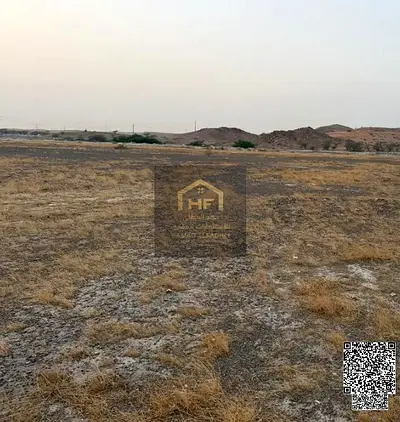فرصة استثمارية ممتازة: أرض للبيع في المنامة – حوض 4 | مساحة 20,000 قدم | على 3 شوارع وتملك حر لجميع الجنسيات  الوصف: فرصة رائعة ومتميزة للسكن أو الاست
