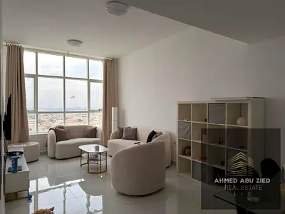 اجمل واشيك غرفتين وصاله بالفرش مع 2 حمام تكييف مركزي تسهيلات في الدفعات صيانه كامله علي المالك طول فترة الايجار بجوار جميع الخدمات وقريب من جميع المخا