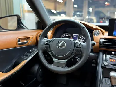 صورة 7 لـ 2025 Lexus IS-SERIES