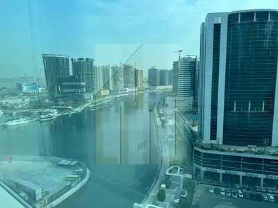 OFFICE WITH GLASS PARTITION | CANAL VIEW | PRIME LOCATION
