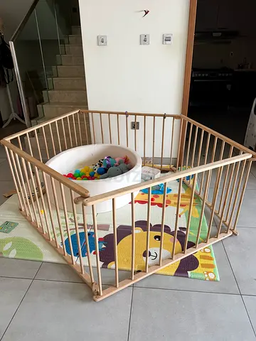 Wooden Baby Playpen / Play Yard