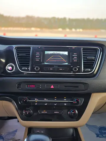 صورة 15 لـ 2017 KIA CARNIVAL