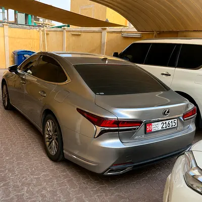 صورة 4 لـ 2020 Lexus LS-SERIES