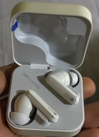 Nothing ear (1) wireless earbuds with charging case - white (used)