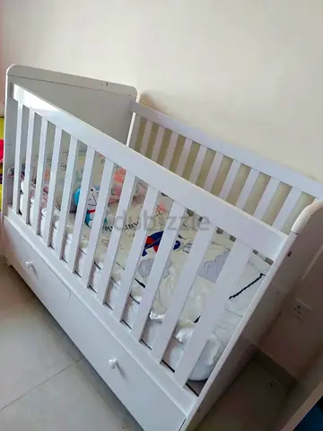 White Wooden Baby Crib with Storage Drawer - Good Condition