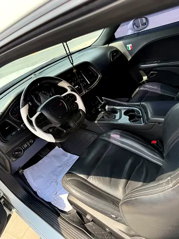 صورة 8 لـ 2019 Dodge CHALLENGER