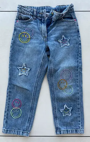 Vibrant & Playful: The Perfect NEXT x SmileyWorld® Patch Jeans (Age 5)! 👖🌈✨