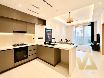 Fully Furnished I 1 bhk Plus Study | Multiple Cheqs