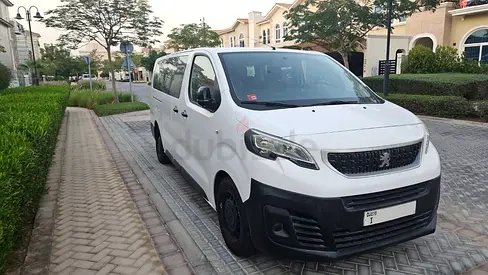 Peugeot Expert Combi 2018 | GCC Specs | Well Maintained