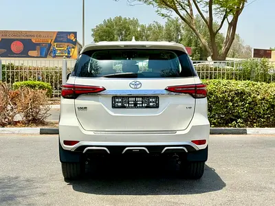 2021 Toyota FORTUNER — фото 11