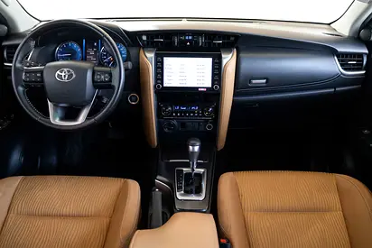 صورة 10 لـ 2022 Toyota FORTUNER