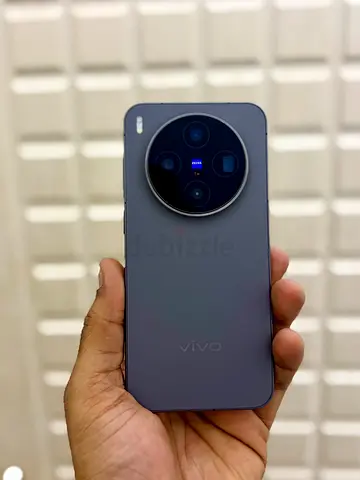 Vivo X300 512gb China Spec as like new with Charger