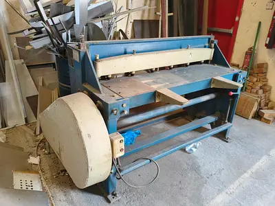 Motor Driven - Shearing machine for sale