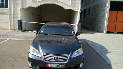 Well Maintained 2011 Lexus ES 350 - American Specs - Silver