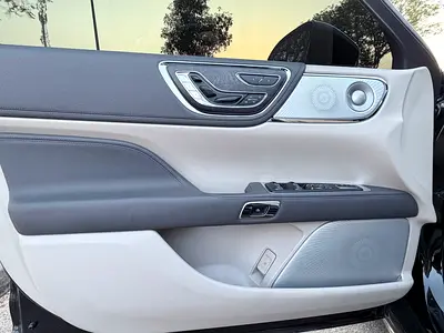 2017 Lincoln CONTINENTAL 照片 18
