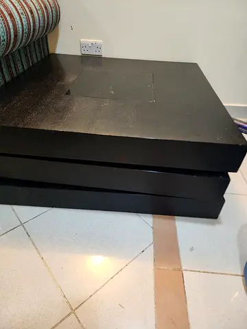 Black low wooden coffee table / TV stand (needs light refurbishing)