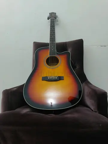 Brand New Sunburn Colour Acoustic Guitar – Only 14 days Old | AED 600