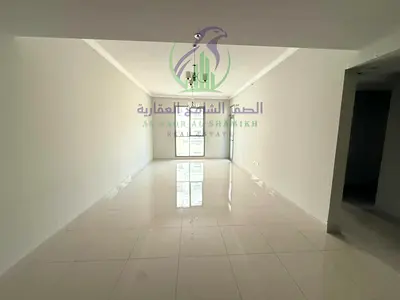 شقة غرفتين وصالة أول ساكن في الخان برج حديث بإطلالة بانورامية وبلكونة وخزائن بالحائط وباركينغ مع مرونة حتى 12 دفعة