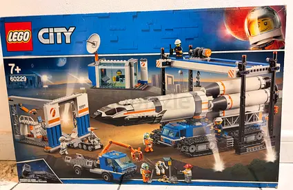 LEGO city rocket assembly and transport 60229