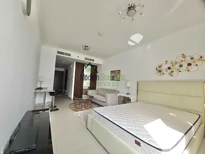Exclusive l Full Lake View -High Floor -Near Metro