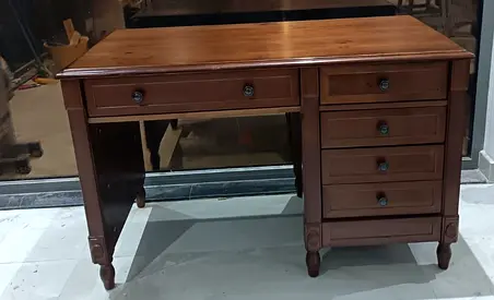 Solid wood desk - The One