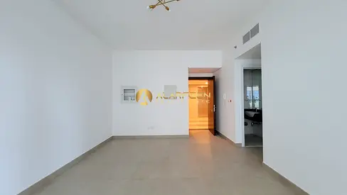 شقة بغرفة نوم واحدة | SH Living 1 JVC | شرفة وإطلالة على المدينة | غير مفروشة