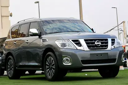 Nissan Patrol LE Platinum 2011 | GCC Specs | Well Maintained