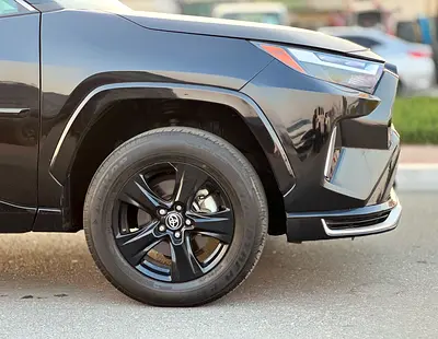 صورة 13 لـ 2023 Toyota RAV 4