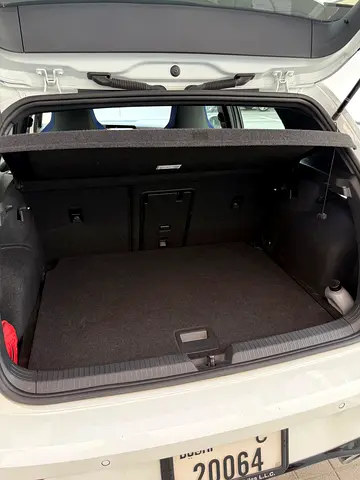 صورة 8 لـ 2022 Volkswagen GOLF R