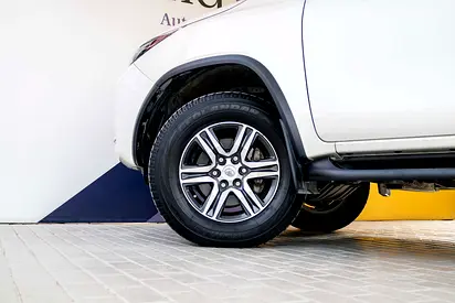 صورة 7 لـ 2022 Toyota FORTUNER