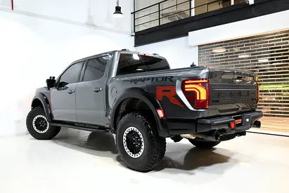 2025 Ford F-150 Raptor R — zdjęcie 6