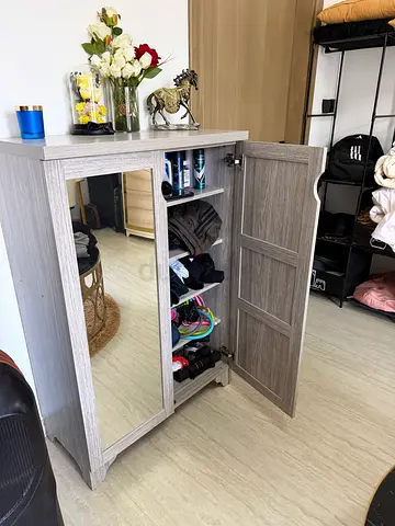Light grey mirrored wardrobe cabinet with storage - good condition