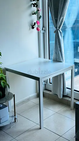 Small white metal study/dining table - compact desk in good condition