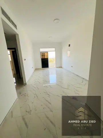 Two master bedrooms, large living room, spacious kitchen, three bathrooms, high-end finishing, balcony, open view, flexible payment options, close to