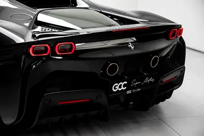 2021 Ferrari SF90 STRADALE — миниатюра 20