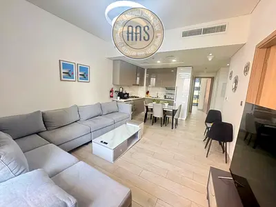 Spacious luxurious furnished ultra modern with free amenities