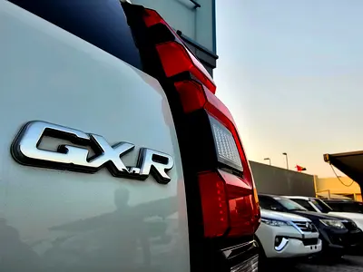 صورة 10 لـ 2023 Toyota PRADO