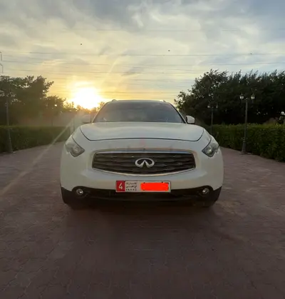 Infiniti FX50 Sport 2009 GCC Specs - High Performance V8