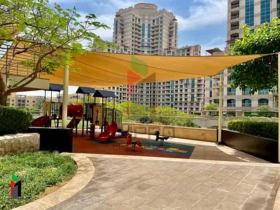 Lake view| Well maintained| High floor