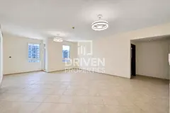 Closed Kitchen | Corner Unit | Vacant | Park View