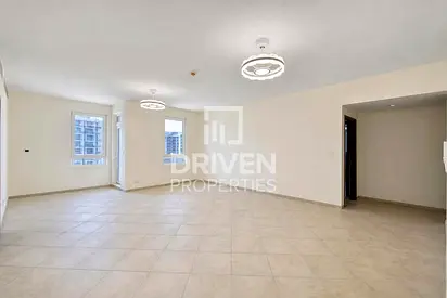 Closed Kitchen | Corner Unit | Vacant | Park View