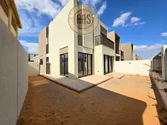 Ready to Move | 4BR + Maid | Middle Corner | Prime Community Location