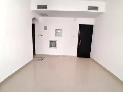 Luxury Apartments 1Bhk Ful sunlight + Near To Safari Mall + For Family?