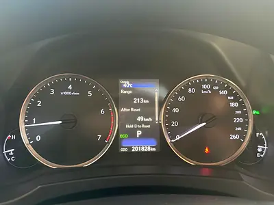 صورة 15 لـ 2019 Lexus IS-SERIES