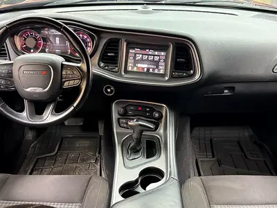 صورة 14 لـ 2021 Dodge CHALLENGER