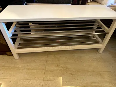White wooden shoe bench with metal racks - good condition
