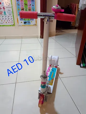 Kids pink & white scooter - good condition