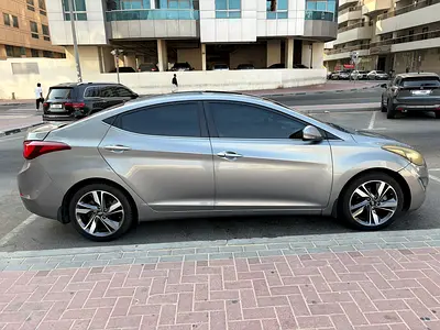 صورة 8 لـ 2015 Hyundai ELANTRA