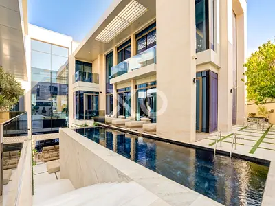 7BR Ultra Luxury Villa in Pearl Jumeirah with Private Pool